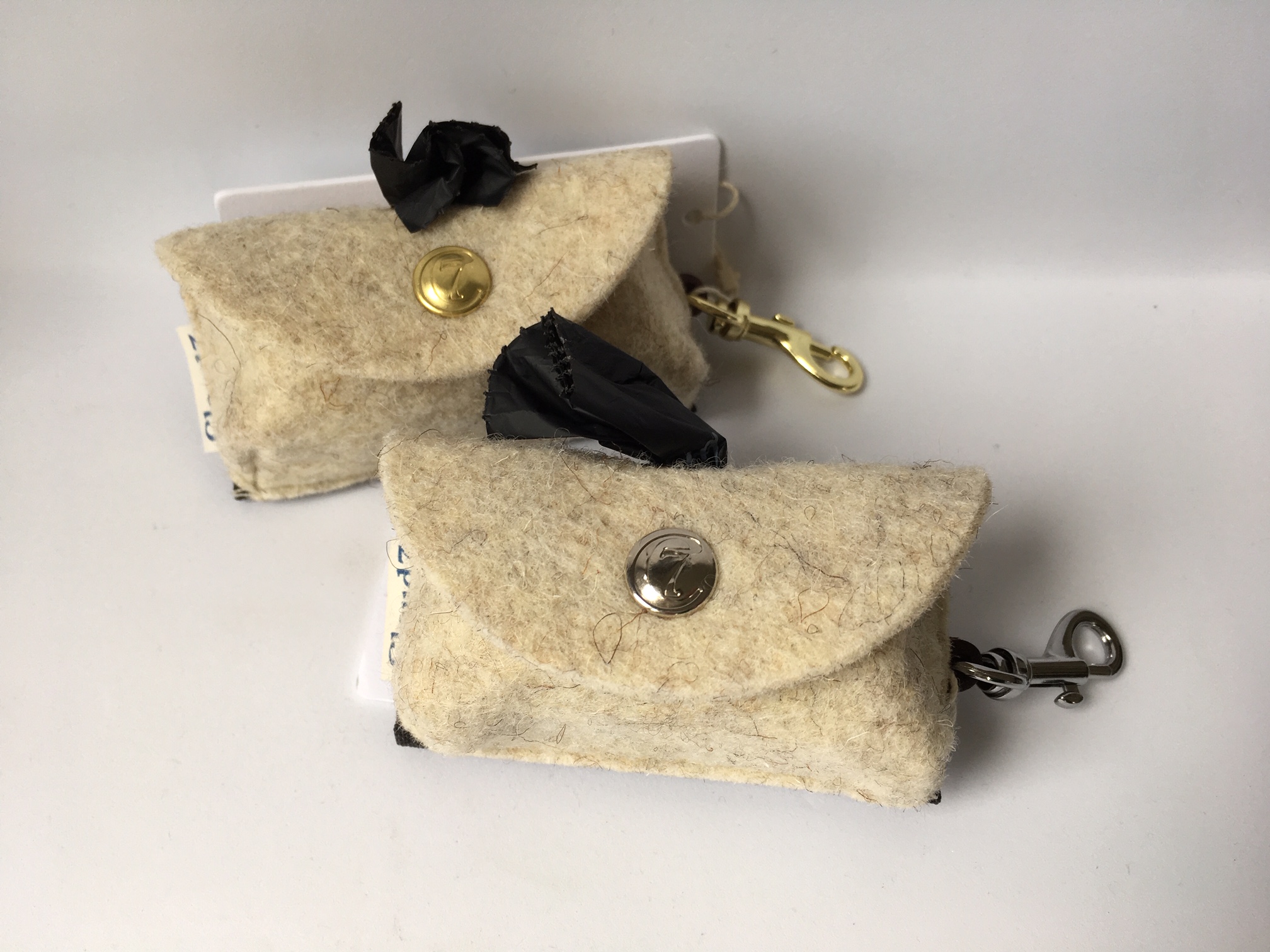 Kotbeutelspender Doggy-Do Bag mit Karabiner - Cloud 7 Kotbeutelspender Doggy-Do Bag mit Karabiner - Cloud 7